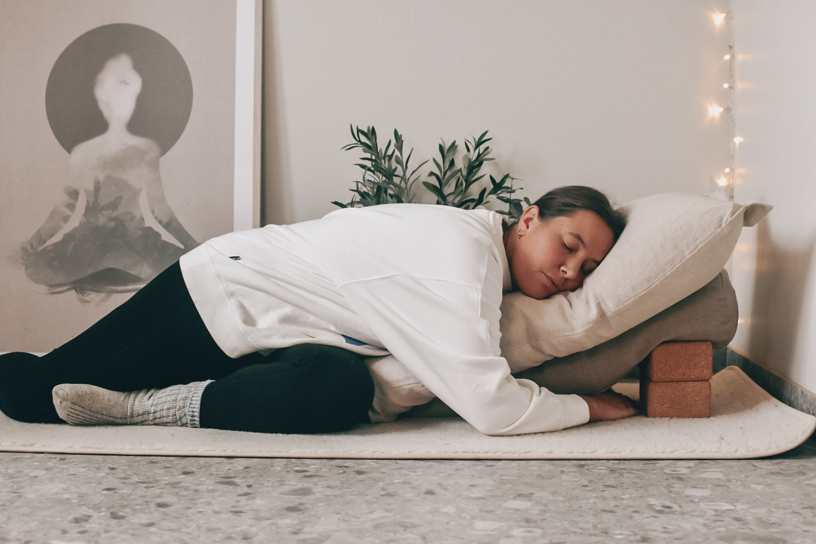 27 min - Yinyoga för oro (Inkl. Guidad Shavasana)