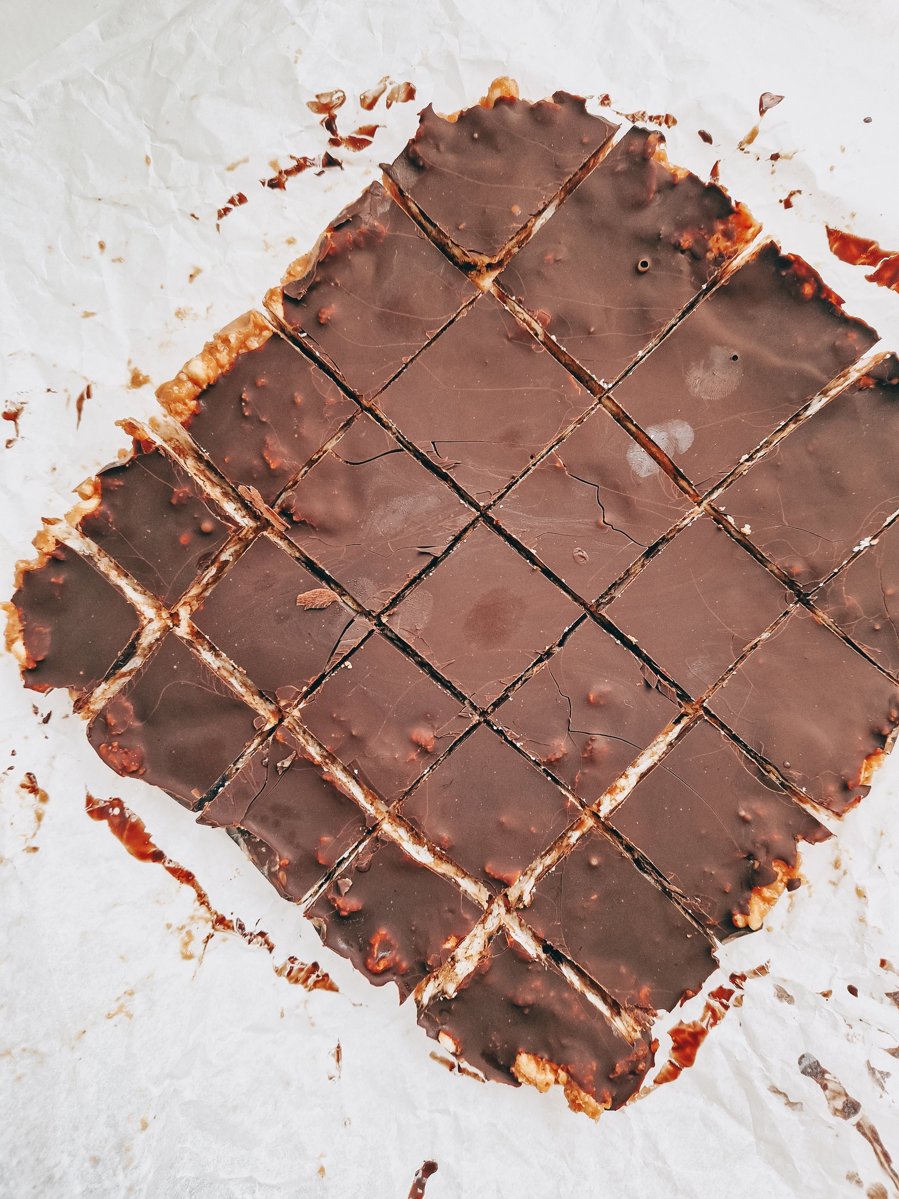 Majskaksbars med jordnötssmör och choklad