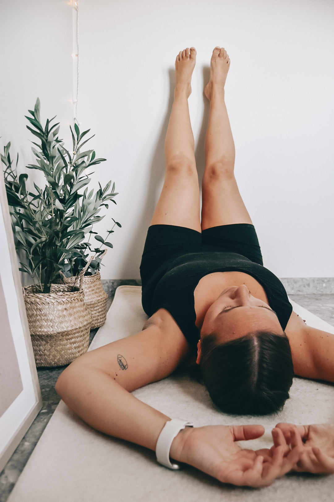 5 min - Yinmeditation för att balansera nervsystemet ( Vattenfallets position)