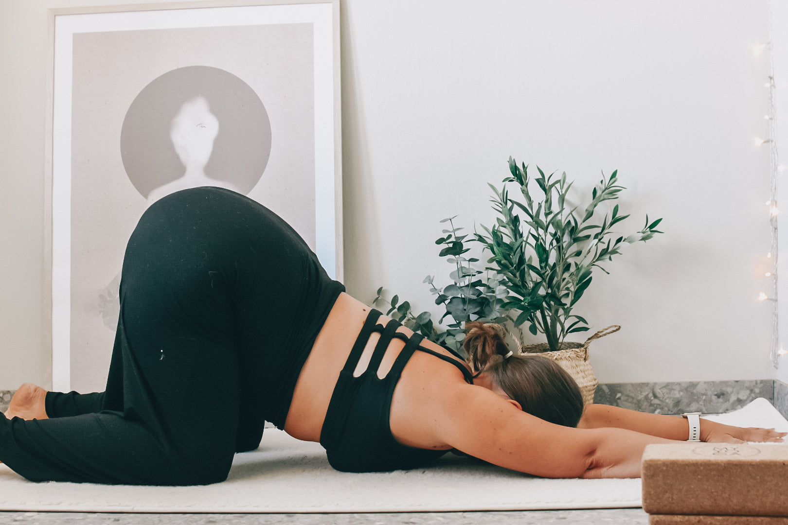 54 min - Yinflow (Inkl. Shavasana och guidning med orakelkort)