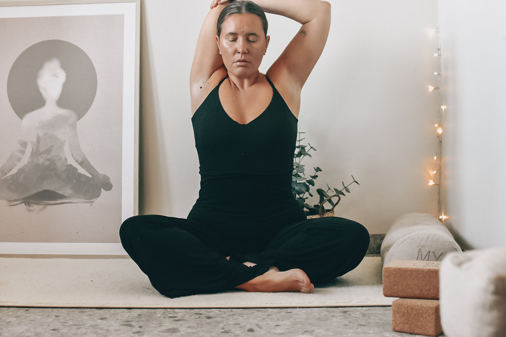36 min - Yinyoga för stela axlar och nacke ( Inkl. Guidad kroppsscanning)