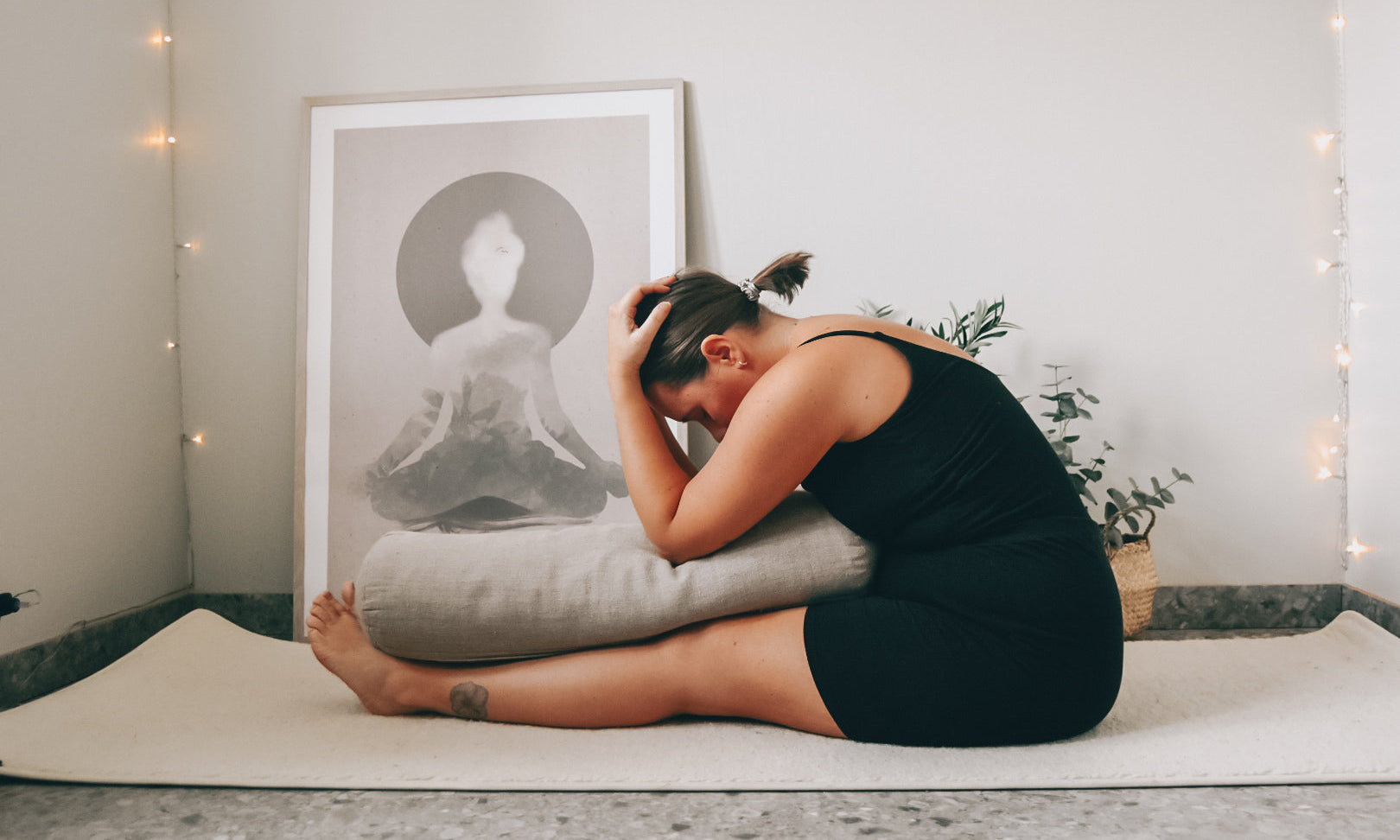 5 min Yinmeditation - För stel och spänd rygg/nacke (Puppans Position)