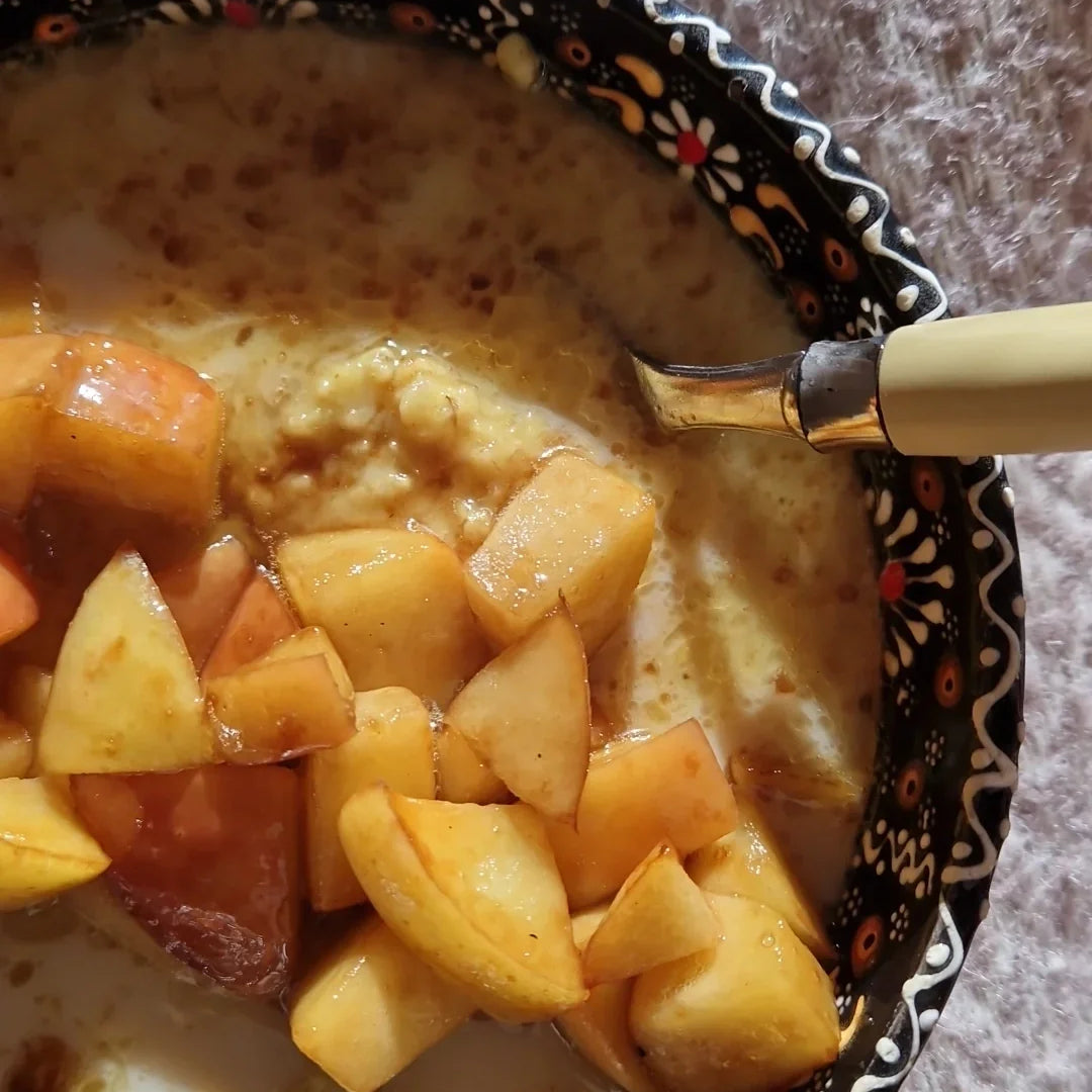 Lyxgröt med karamelliserat äpple