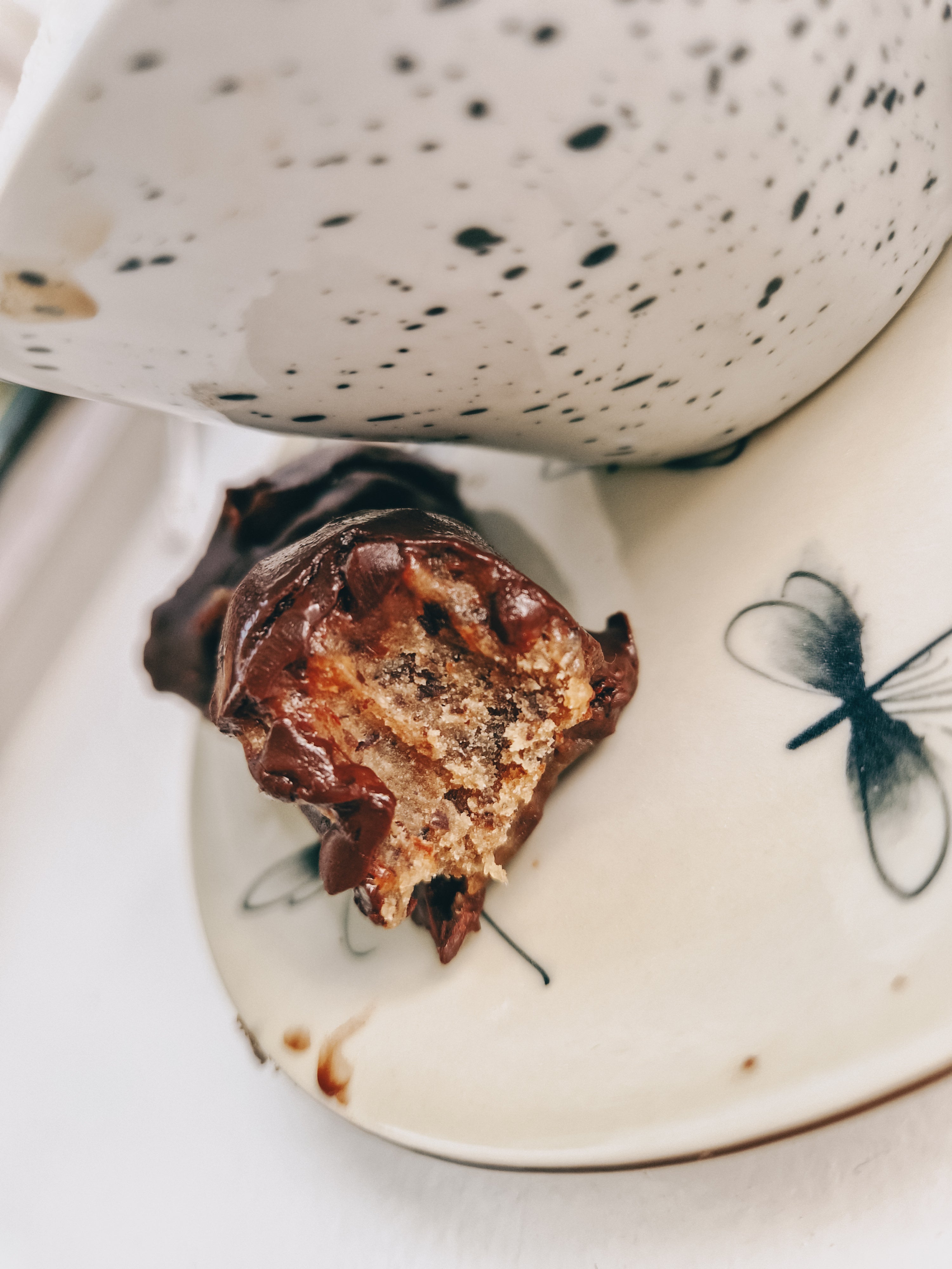 Kolabollar med brynt smör